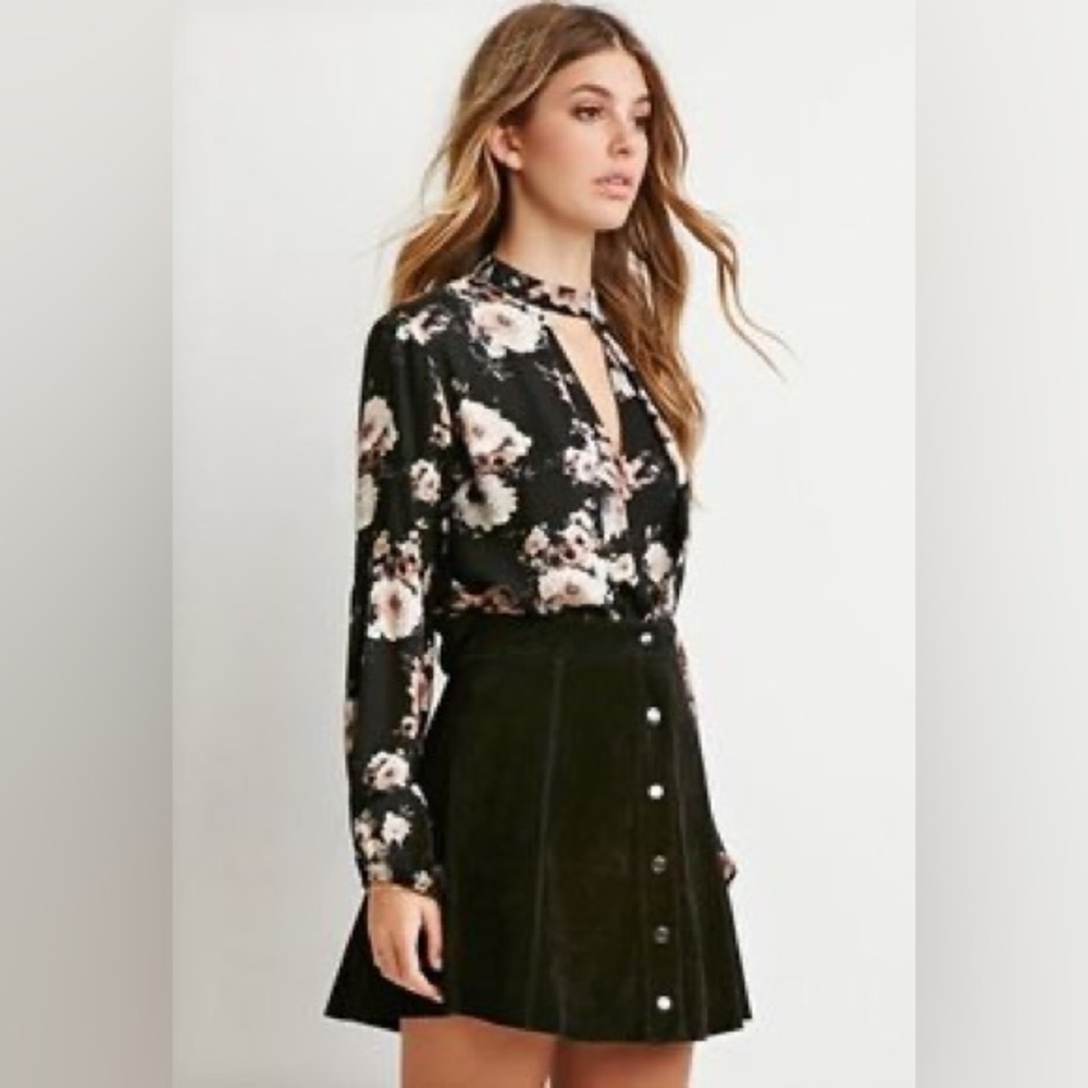 Forever21 Black Dusty Pink/Rose Long-sleeve Floral 70’s vibe blouse L